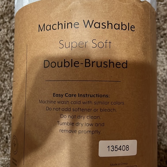 New Full/queen reversible patterned super soft quilt set - Picture 3 of 5